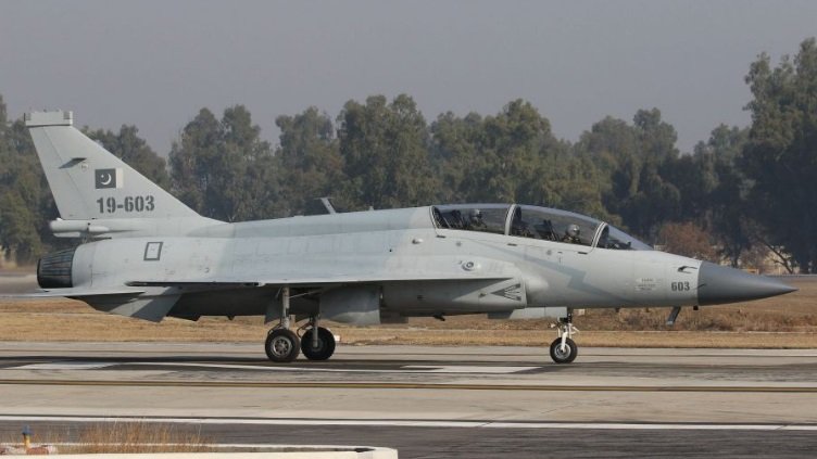 Pakistan JF-17B təyyarələrinin sayını artırır Pakistan JF-17B təyyarələrinin sayını artırır