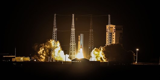 İran ilk hərbi peykini orbitə buraxıb