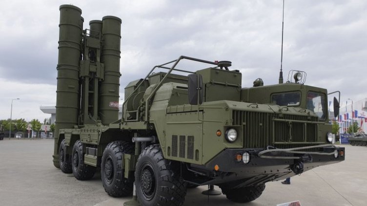 Rusiya Hindistana S-400 ZRS-nin tədarükünə başlayıb