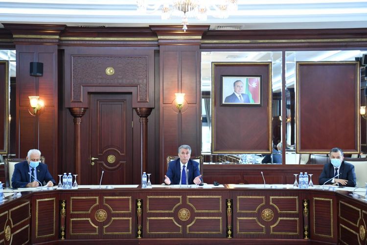 Daxili Qoşunların və hərbi qulluqçuların statusu barədə qanun layihələri Milli Məclisin payız sessiyasında müzakirəyə çıxarılacaq 6 1600944981693 FfBr1mcL