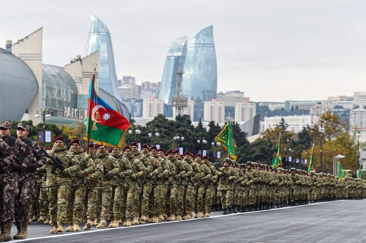 Silahlı Qüvvələrin hərbi qulluqçuları “Hərbi xidmətlərə görə” medalı ilə təltif edilib Silahlı Qüvvələrin hərbi qulluqçuları “Hərbi xidmətlərə görə” medalı ilə təltif edilib