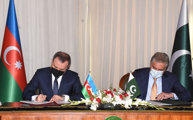 Azərbaycan və Pakistan arasında əməkdaşlıq haqda saziş imzalanıb 9
