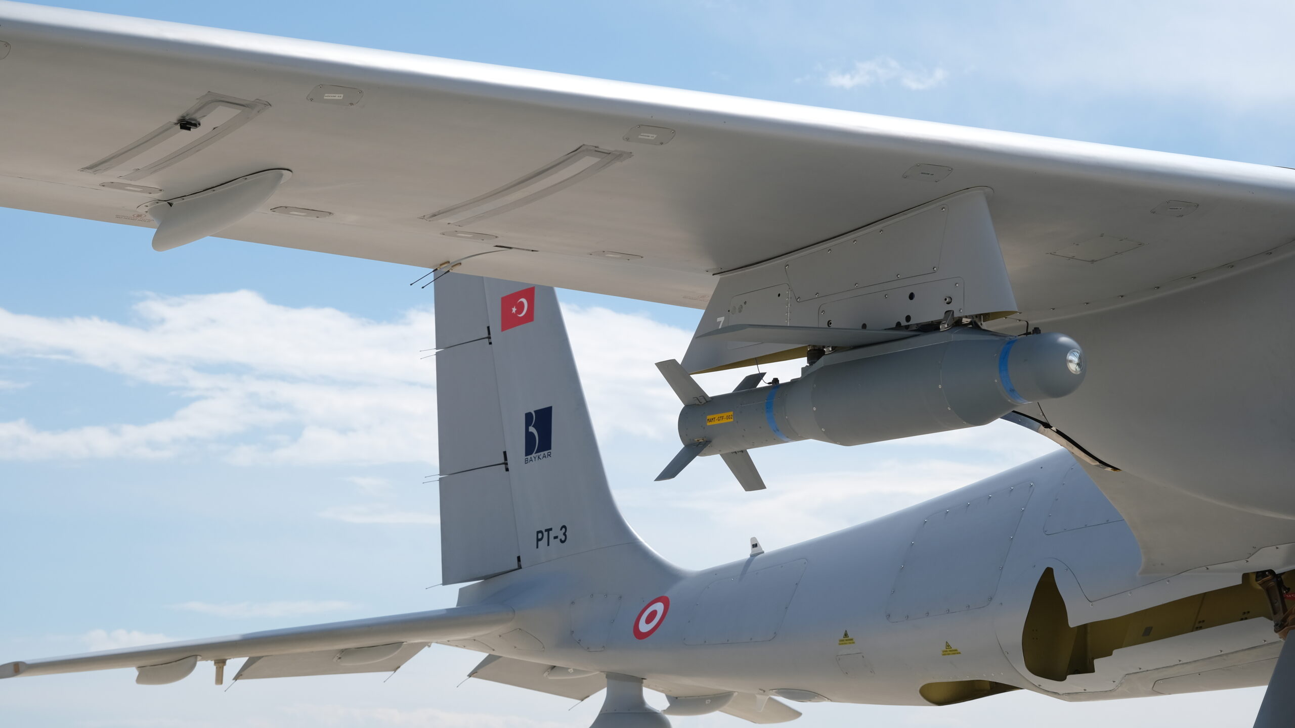 BAYRAKTAR AKINCI ILK ATIS FOTO 10 scaled
