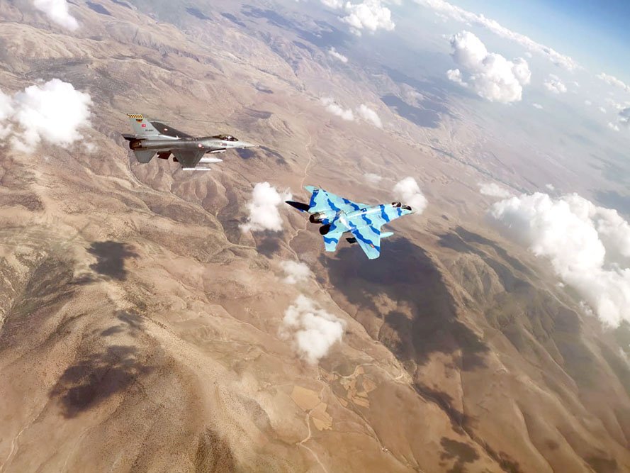 Anadolu Qartalı-2021: Azərbaycan hərbi pilotları düşmənin yerüstü hədəflərinə zərbələr endirib Anadolu Qartalı-2021: Azərbaycan hərbi pilotları düşmənin yerüstü hədəflərinə zərbələr endirib