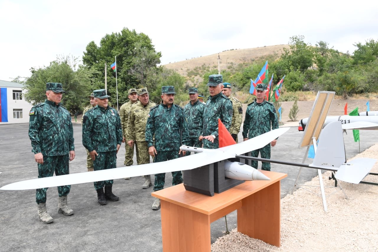 Ermənistanla sərhəddə daha iki hərbi hissə istifadəyə verilib Ermənistanla sərhəddə daha iki hərbi hissə istifadəyə verilib