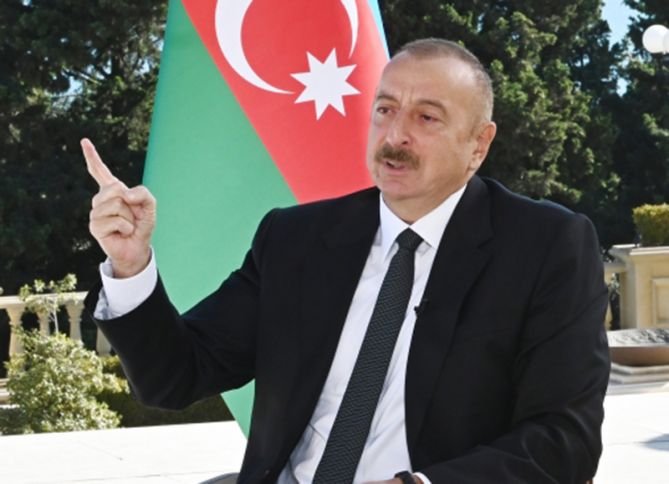 İlham Əliyev: İranın sərhədimizin yaxınlığında keçirdiyi hərbi təlimlər təəccüblüdür İlham Əliyev: İranın sərhədimizin yaxınlığında keçirdiyi hərbi təlimlər təəccüblüdür