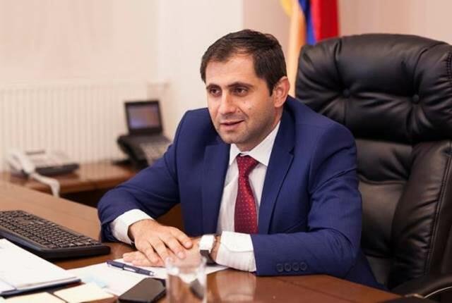 Ermənistanda yeni müdafiə naziri təyin edilib
