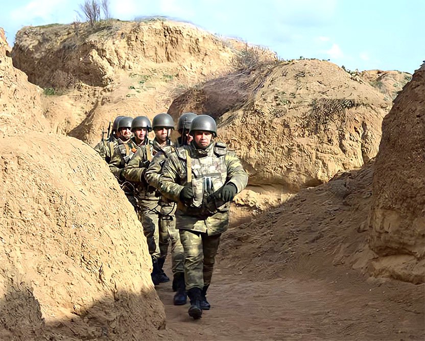 Azad edilmiş ərazilərdə döyüş növbətçiliyi aparılır Azad edilmiş ərazilərdə döyüş növbətçiliyi aparılır