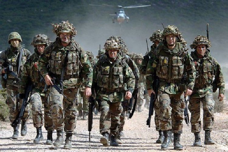 NATO-nun çevik reaksiya qüvvələri döyüşə hazır vəziyyətə gətirildi NATO-nun çevik reaksiya qüvvələri döyüşə hazır vəziyyətə gətirildi