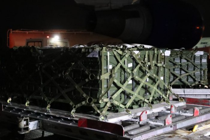 Belçika Ukrayna Ordusuna silah və qoruyucu vasitələr çatdırıb