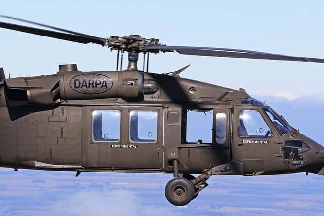 ABŞ-da UH-60A “Black Hawk” helikopteri ilk pilotsuz uçuşunu yerinə yetirib