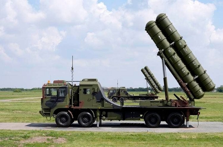 Serbiya FK-3 zenit-raket sistemlərini nümayiş etdirib