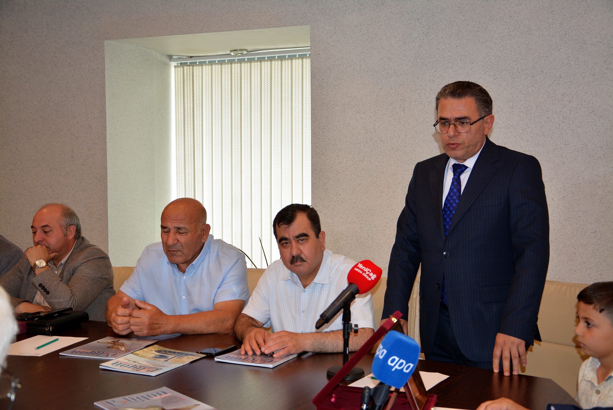 Mətbuat Şurasında “Poliqon” jurnalının 10 illik yubiley tədbiri keçirilib – FOTOLAR 5 MRS8625 1 scaled