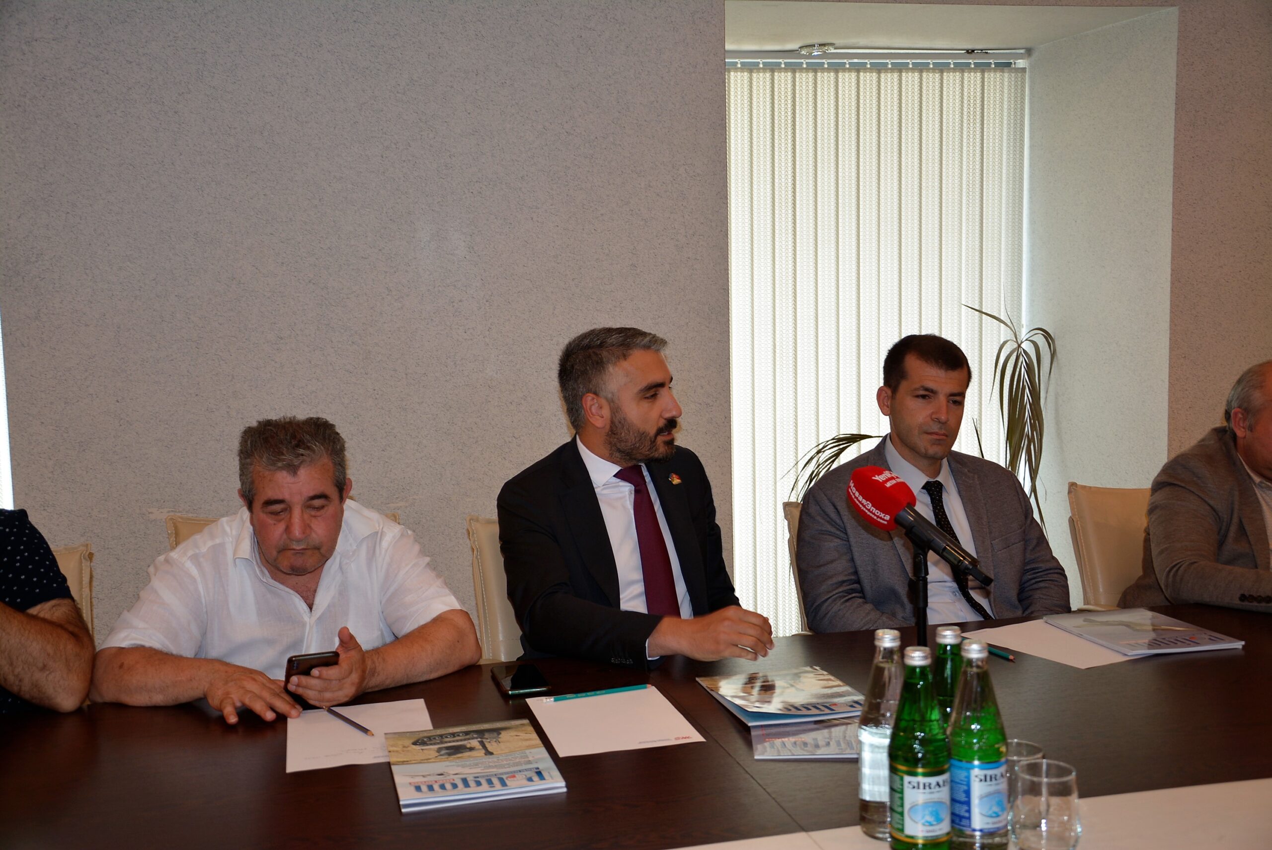 Mətbuat Şurasında “Poliqon” jurnalının 10 illik yubiley tədbiri keçirilib – FOTOLAR 11 MRS8748 1 scaled