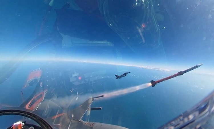 “Gökdoğan” raketinin radar arayıcı başlığı ilə sınaq atışı keçirilib – VİDEO “Gökdoğan” raketinin radar arayıcı başlığı ilə sınaq atışı keçirilib – VİDEO