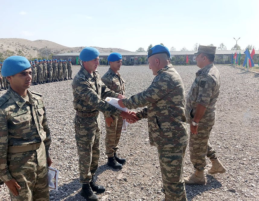 “Birinci zabit komando başlanğıc kursu”nun buraxılış mərasimi keçirilib