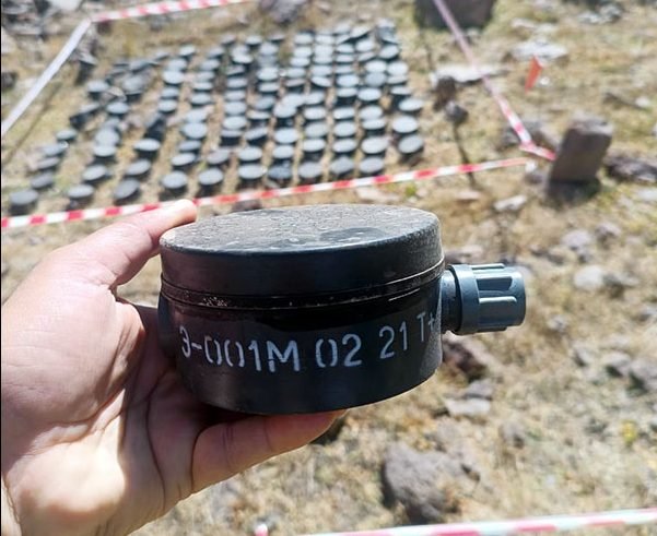 MN: Təxribat məqsədilə Laçında basdırılan minalar aşkar olunub MN: Təxribat məqsədilə Laçında basdırılan minalar aşkar olunub