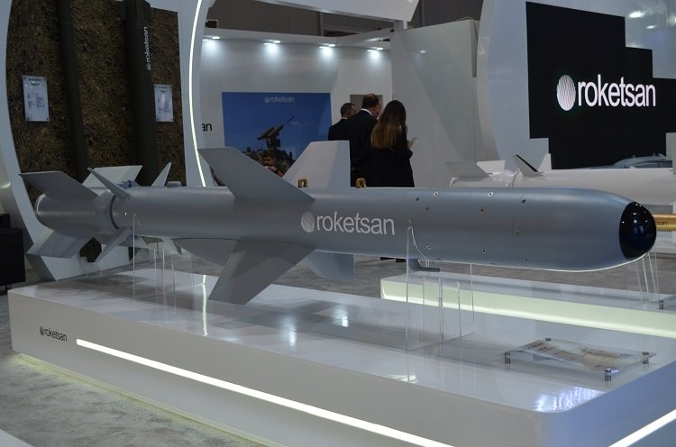 “Roketsan” “Çakır” qanadlı raketini ilk dəfə ADEX-2022-də sərgiləyib