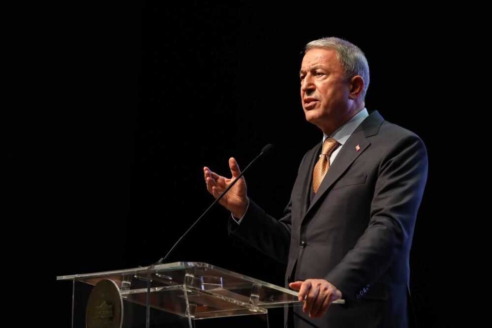 Hulusi Akar: Azərbaycan Silahlı Qüvvələrinin modernləşdirilməsi üçün böyük səylə çalışırıq Hulusi Akar: Azərbaycan Silahlı Qüvvələrinin modernləşdirilməsi üçün böyük səylə çalışırıq