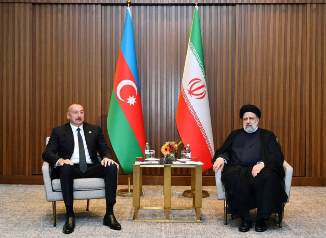 İran Prezidenti Azərbaycan Prezidentinə zəng edib