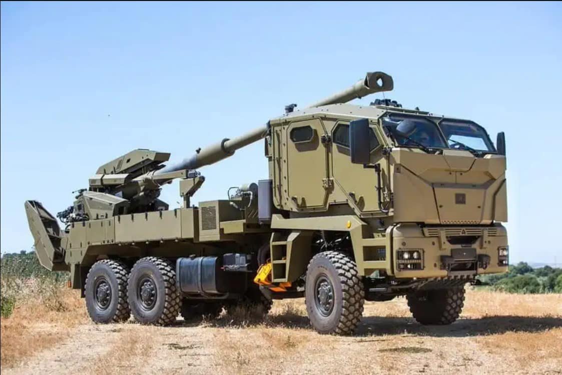 Kolumbiya 155 mm-lik CAESAR əvəzinə ATMOS haubitsalarını seçib