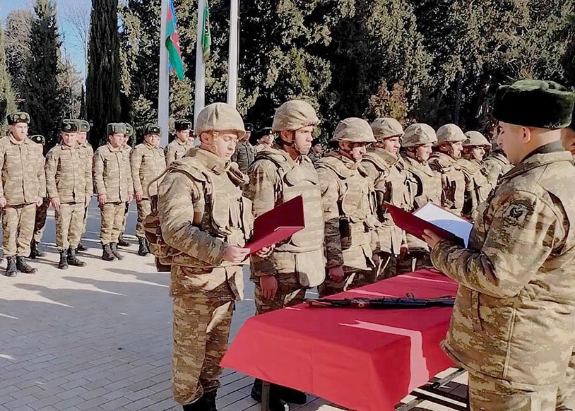 Azərbaycan Ordusunda müddətli həqiqi hərbi xidmətə qəbul və ehtiyata buraxılma tədbirləri keçirilir