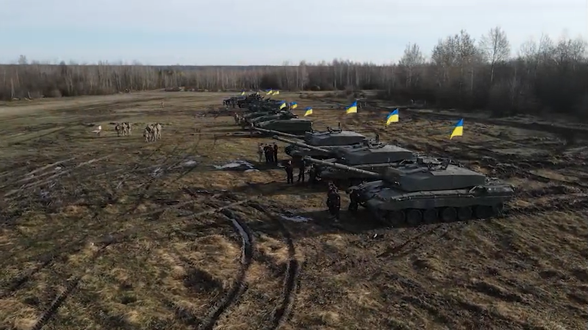Böyük Britaniyanın “Challenger 2” tankları artıq Ukraynadadır