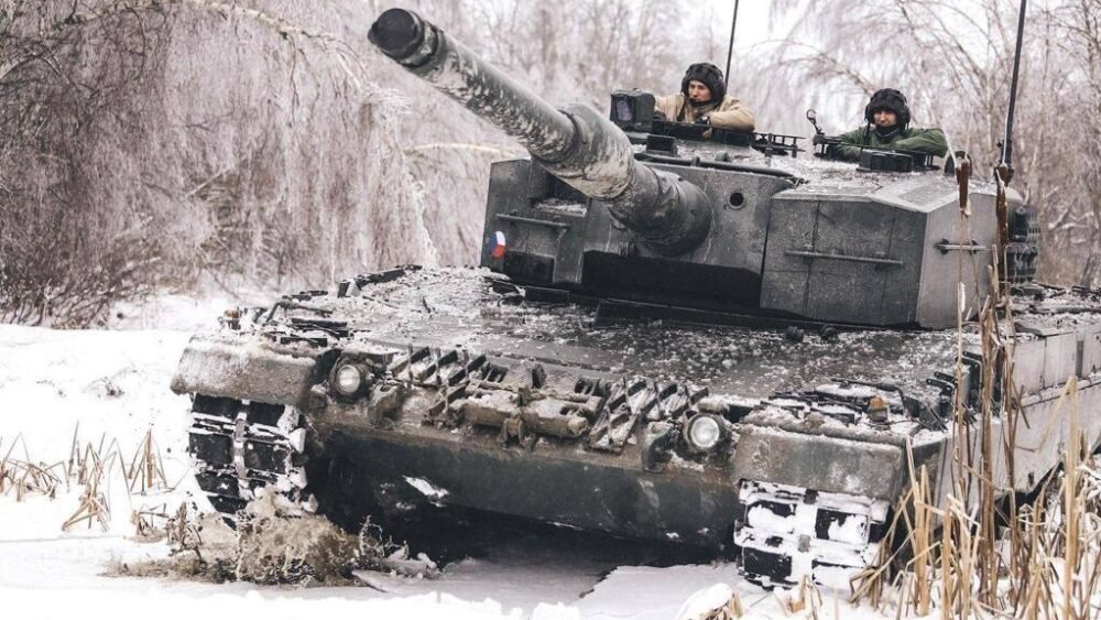 Çexiya Ordusu “Leopard 2A4” tankını sınaqdan keçirib