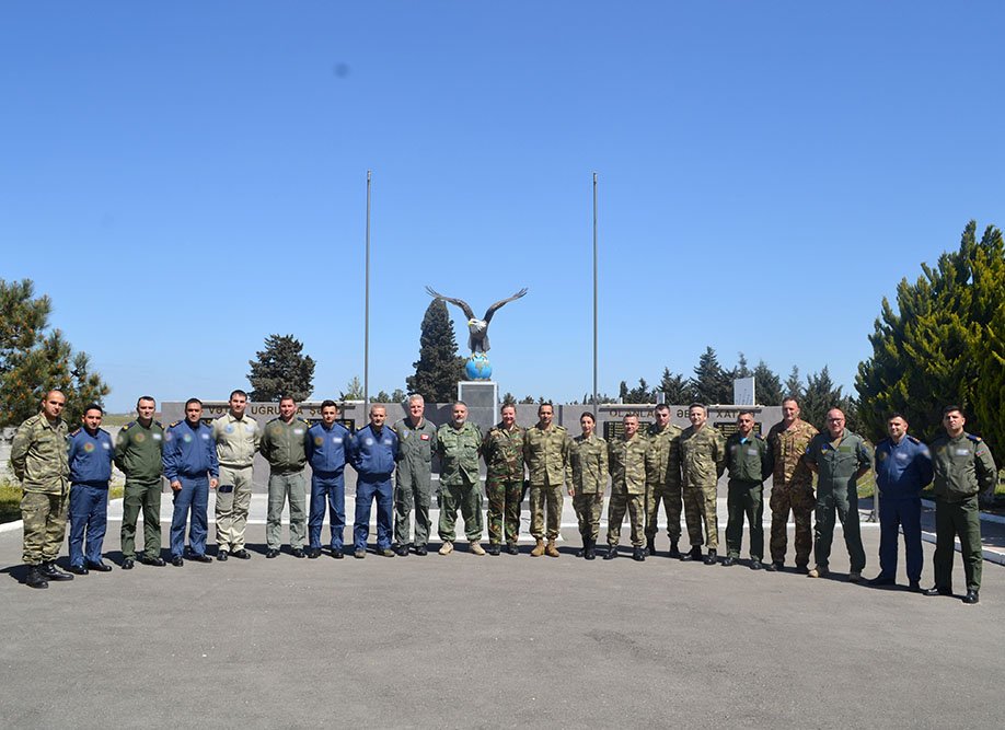 Bakıda NATO heyəti ilə məsləhətçi görüşü keçirilib Bakıda NATO heyəti ilə məsləhətçi görüşü keçirilib