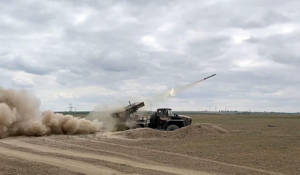 Azərbaycan Ordusunda Raket və Artilleriya Qoşunlarının təlimləri davam edir – VİDEO