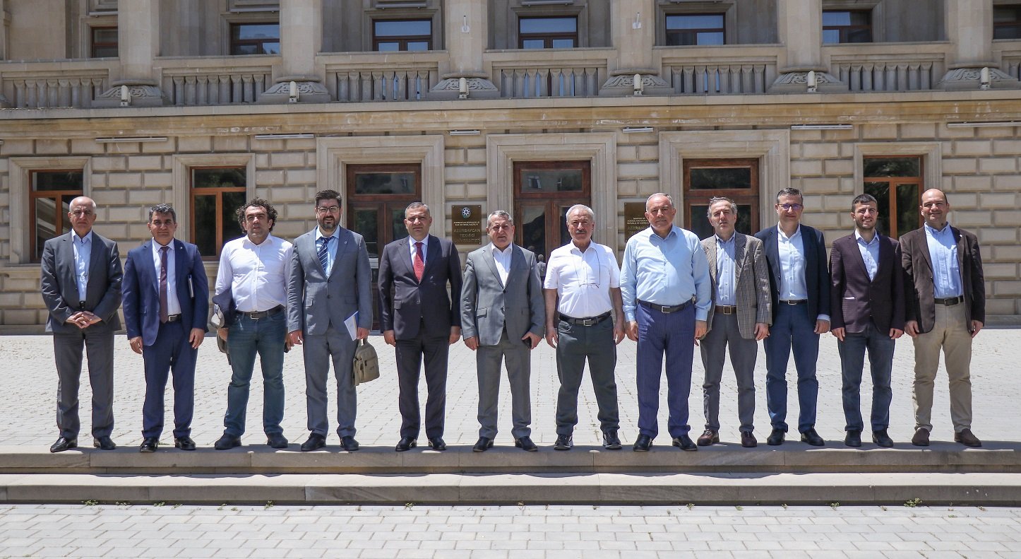 Azərbaycan və Türkiyənin texniki universitetləri arasında müdafiə texnologiyaları sahəsində birgə layihələr müzakirə olunub Azərbaycan və Türkiyənin texniki universitetləri arasında müdafiə texnologiyaları sahəsində birgə layihələr müzakirə olunub