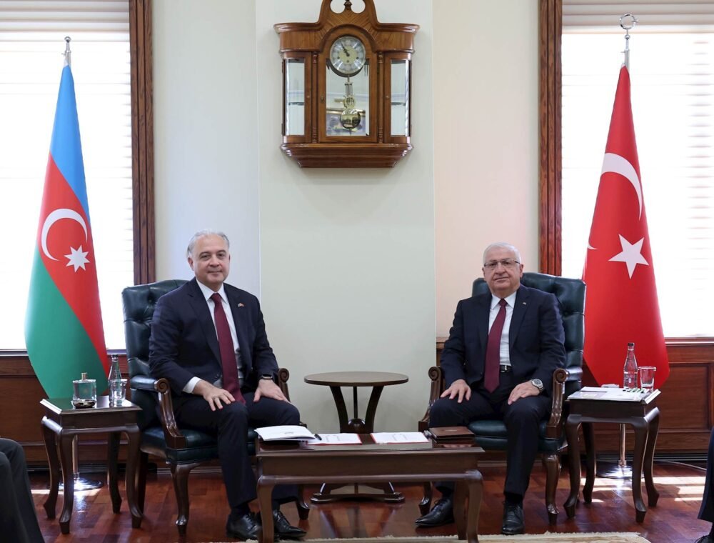 Yaşar Gülər Azərbaycan Prezidentinin köməkçisi ilə görüşüb