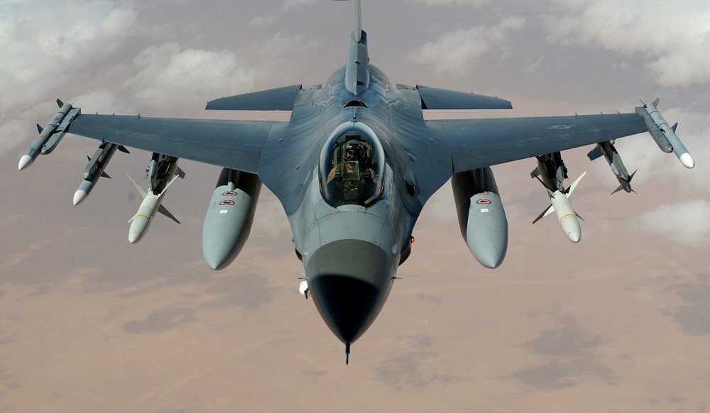 Pentaqon oktyabrdan ukraynalı pilotlara F-16-larla bağlı təlim keçməyə başlayacaq