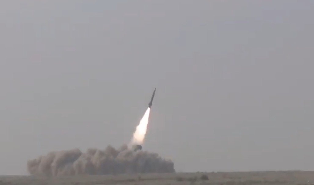 Pakistanda “Fatah-II” raketinin uçuş sınağı keçirilib – VİDEO