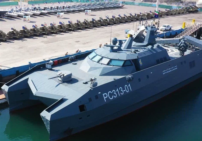 İran donanması yeni hərbi gəmilərlə gücləndirilir