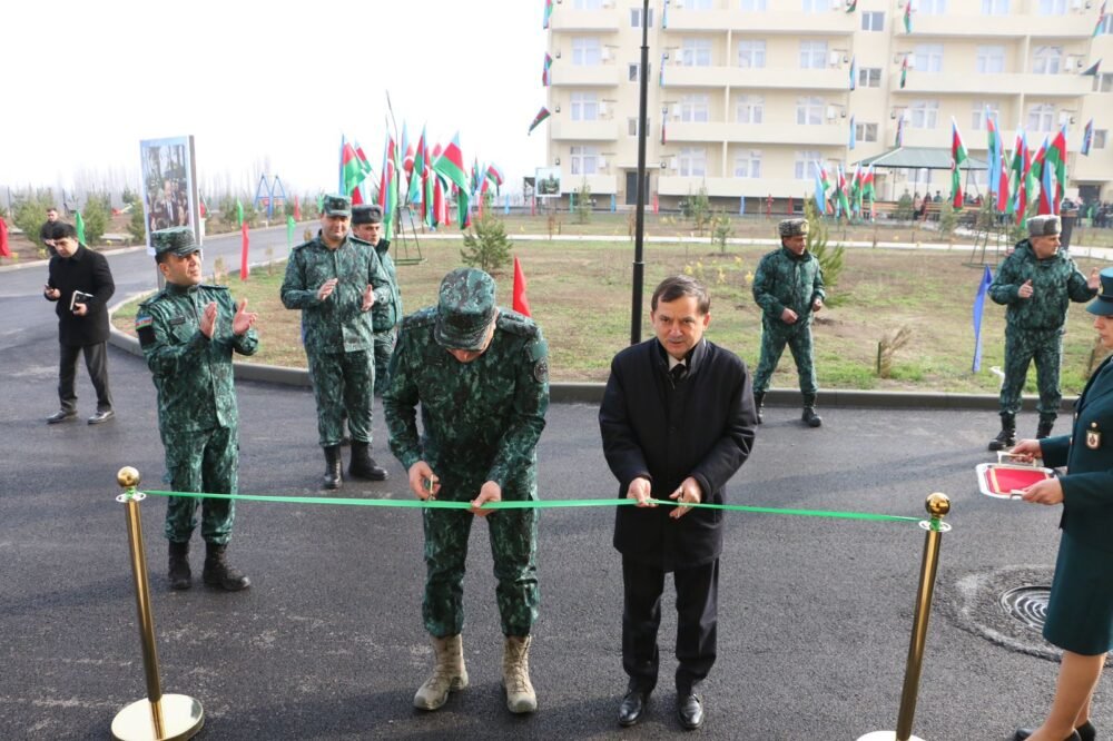 “Qazax” əlahiddə sərhəd diviziyasında yeni yaşayış binaları xidməti istifadəyə verilib