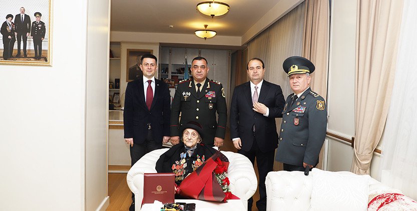 SHXÇDX 102 yaşlı veteranı təltif edib SHXÇDX 102 yaşlı veteranı təltif edib