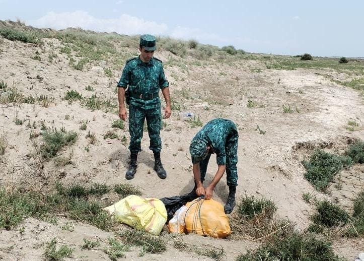 Xəzər dənizinin Azərbaycana mənsub bölməsində aşkarlanan qaçaqmal götürülüb