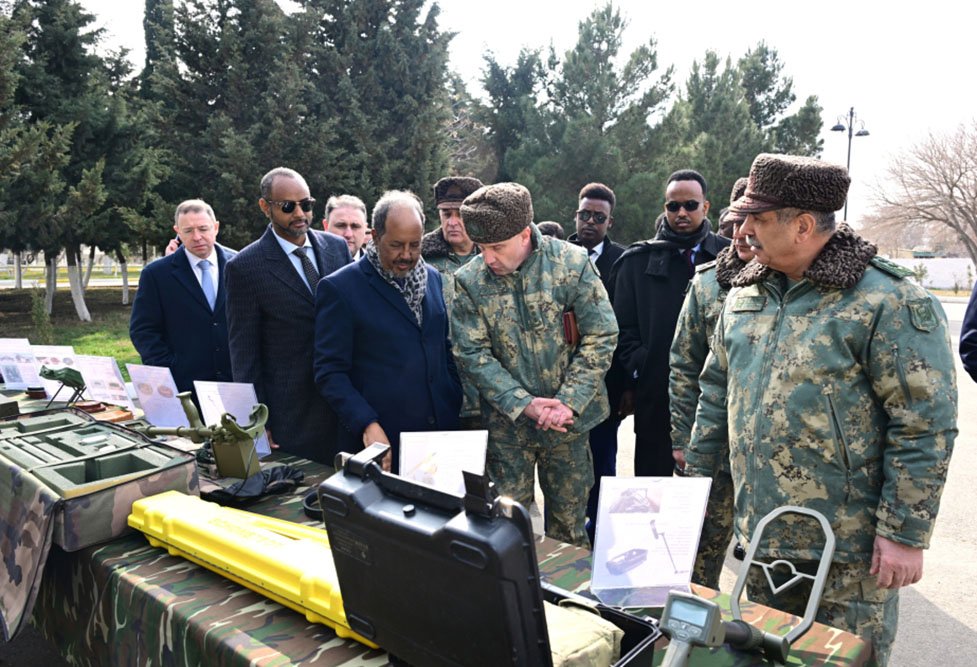 Somali Prezidenti Azərbaycan Ordusunun komando hərbi hissəsində olub