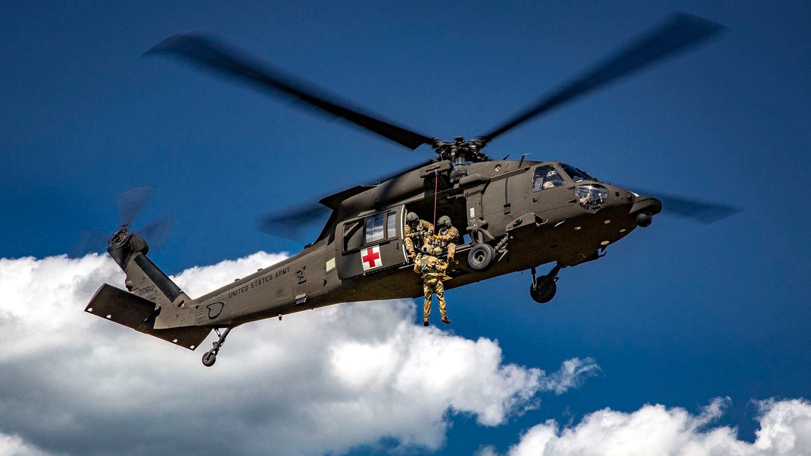 ABŞ “Black Hawk” helikopterlərinin avionika sistemlərini təkmilləşdirir ABŞ “Black Hawk” helikopterlərinin avionika sistemlərini təkmilləşdirir