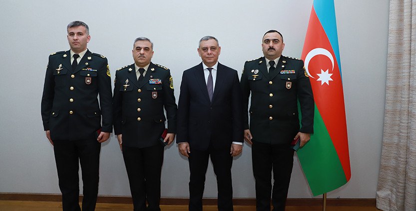 SHXÇDX-nin təltif edilən hərbi qulluqçularına medallar təqdim olunub SHXÇDX-nin təltif edilən hərbi qulluqçularına medallar təqdim olunub
