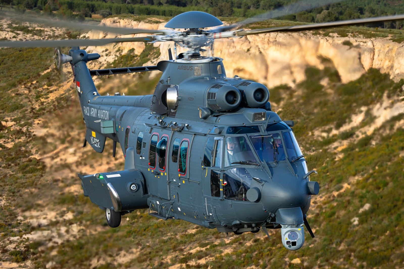 “Airbus Helicopters” H225M helikopterlərini İraq Müdafiə Nazirliyinə çatdırıb “Airbus Helicopters” H225M helikopterlərini İraq Müdafiə Nazirliyinə çatdırıb