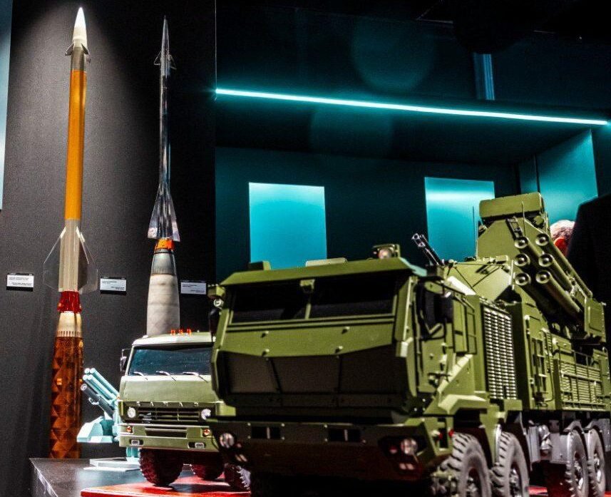“Pantsir”lər üçün zenit idarə olunan raketlər Rusiya Müdafiə Nazirliyinə çatdırılıb “Pantsir”lər üçün zenit idarə olunan raketlər Rusiya Müdafiə Nazirliyinə çatdırılıb