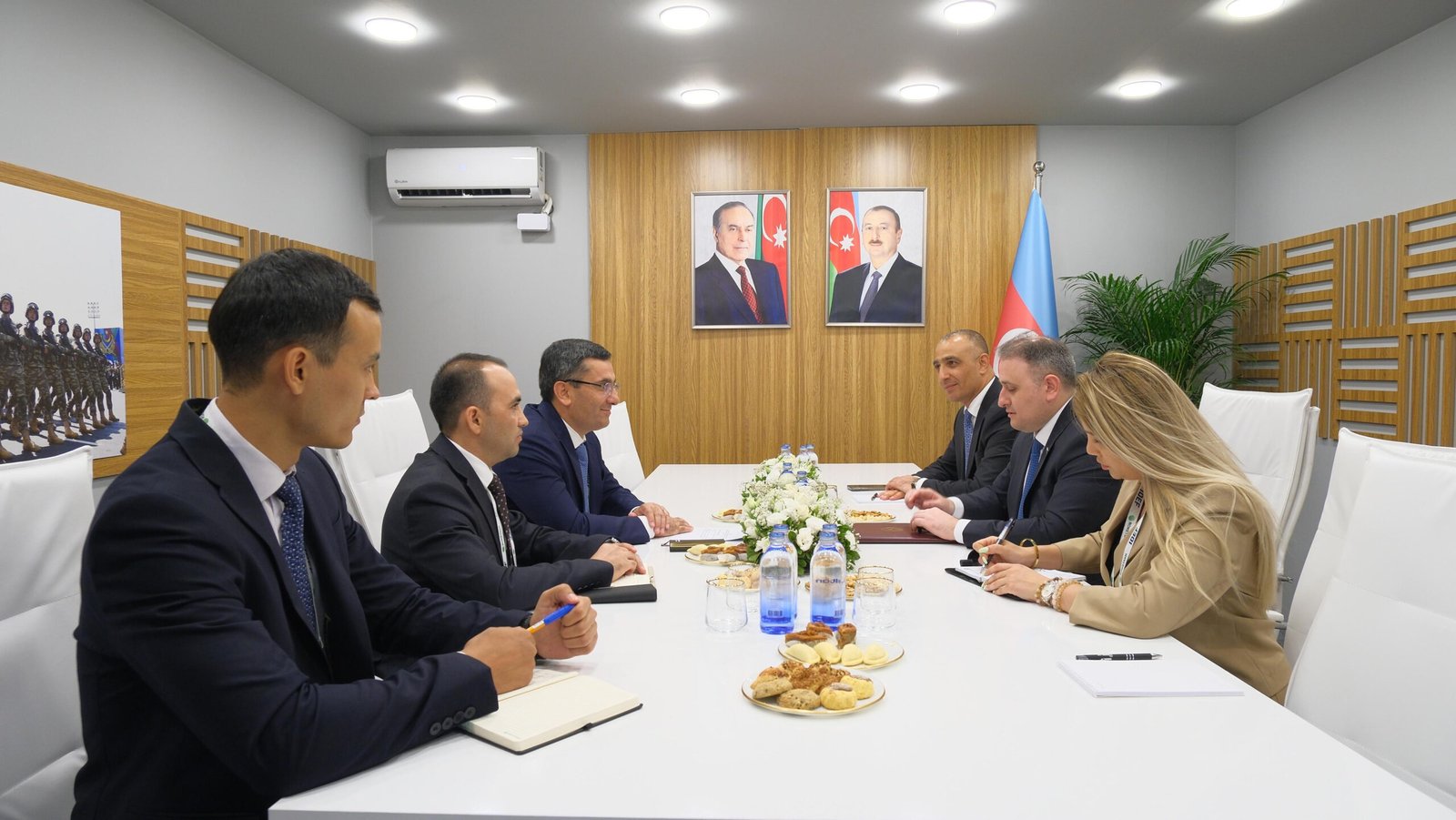 Azərbaycanın müdafiə sənayesi naziri IDEF-2025 sərgisində bir sıra görüşlər keçirib Azərbaycanın müdafiə sənayesi naziri IDEF-2025 sərgisində bir sıra görüşlər keçirib