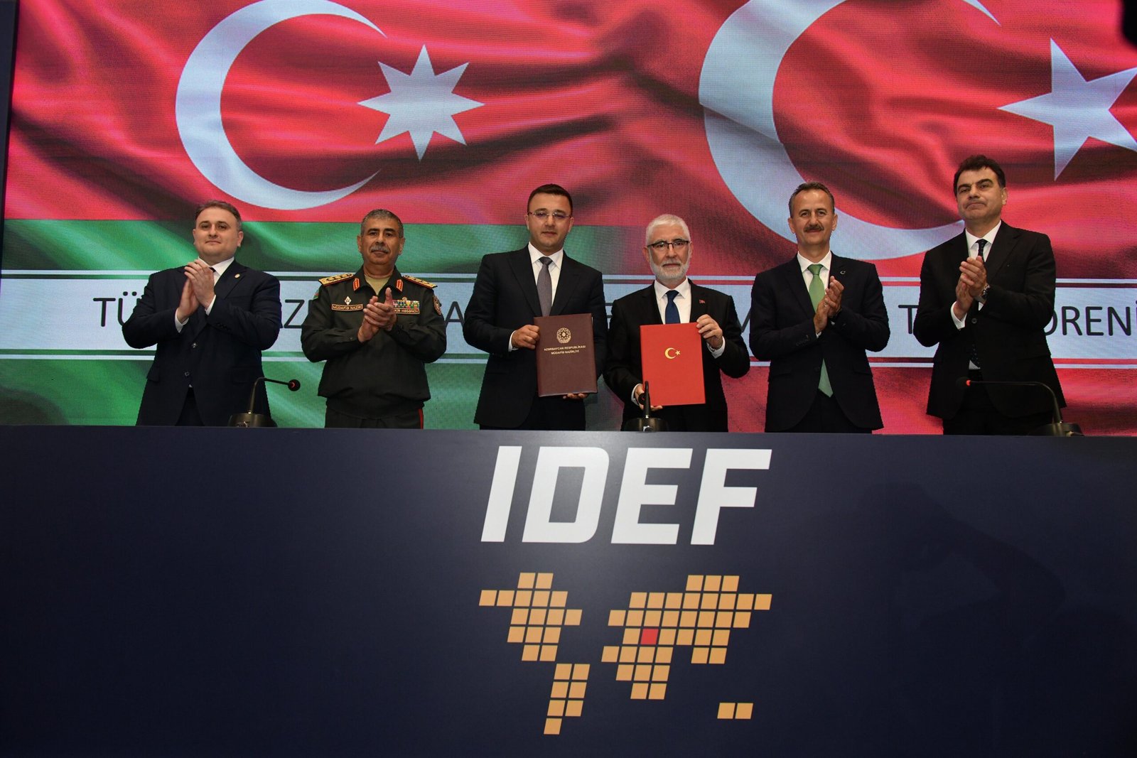 Azərbaycan-Türkiyə arasında müdafiə və müdafiə sənayesi sahələrində bir sıra sənədlər imzalanıb Azərbaycan-Türkiyə arasında müdafiə və müdafiə sənayesi sahələrində bir sıra sənədlər imzalanıb