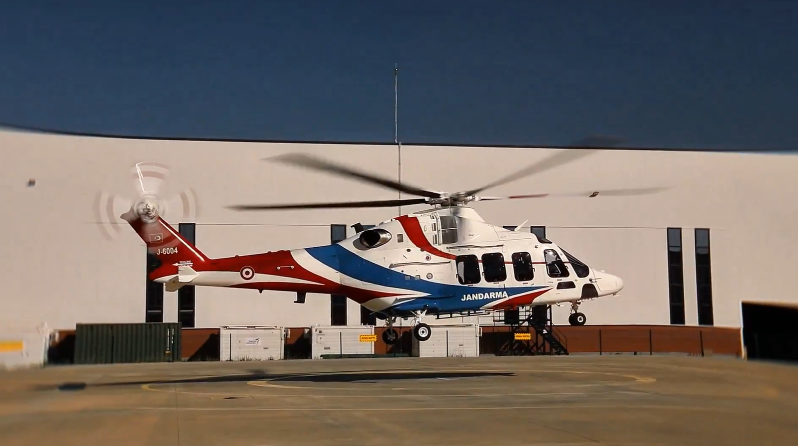 Türkiyənin Jandarma Baş Komandanlığı aviasiya parkını yeni T625 helikopteri ilə genişləndirir Türkiyənin Jandarma Baş Komandanlığı aviasiya parkını yeni T625 helikopteri ilə genişləndirir