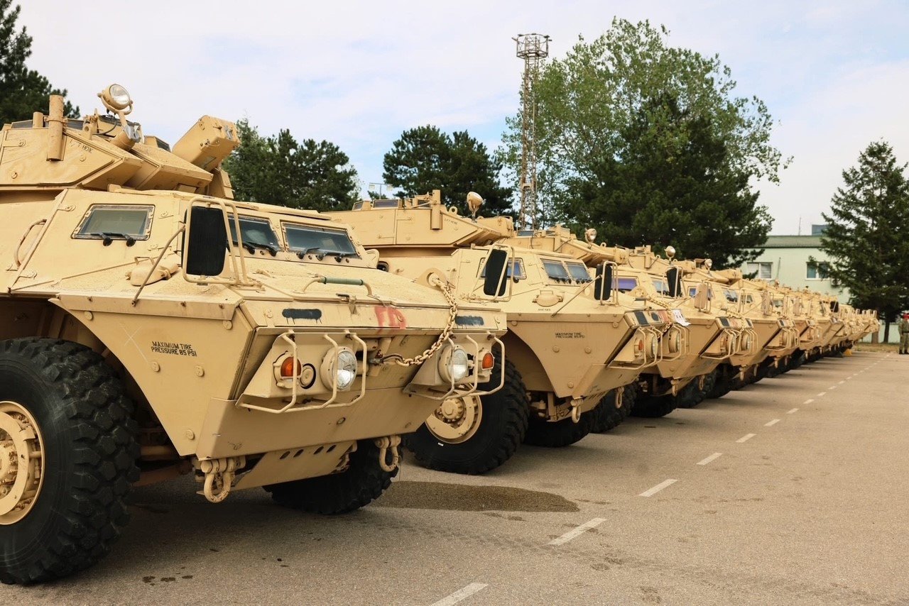 Kosovo ABŞ-dan M117 “Guardian” zirehli nəqliyyat vasitələrini təhvil alıb