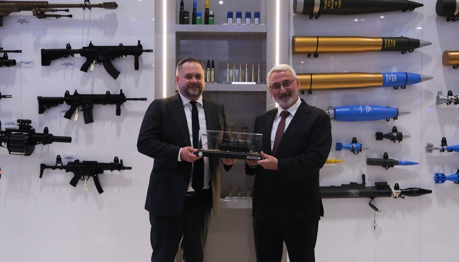 MKE hərbi məhsullarını DSEI-2025 sərgisində nümayiş etdirib