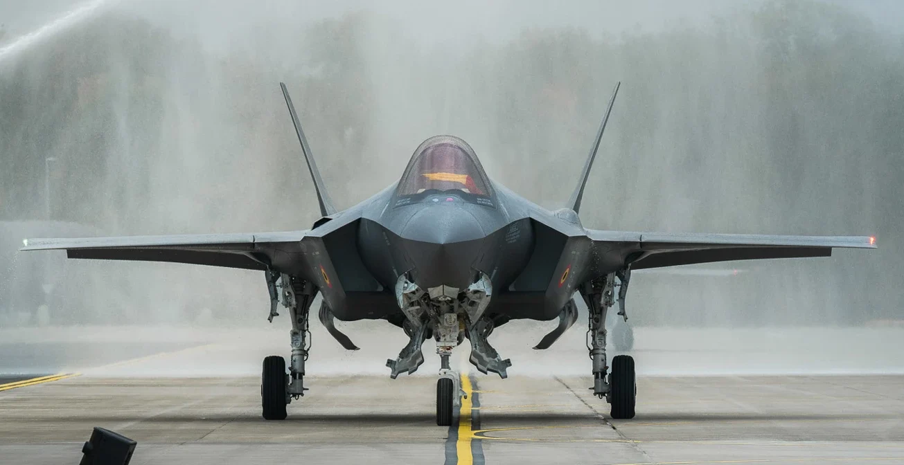 Belçika HHQ ilk F-35A döyüş təyyarələrini təhvil alıb Belçika HHQ ilk F-35A döyüş təyyarələrini təhvil alıb