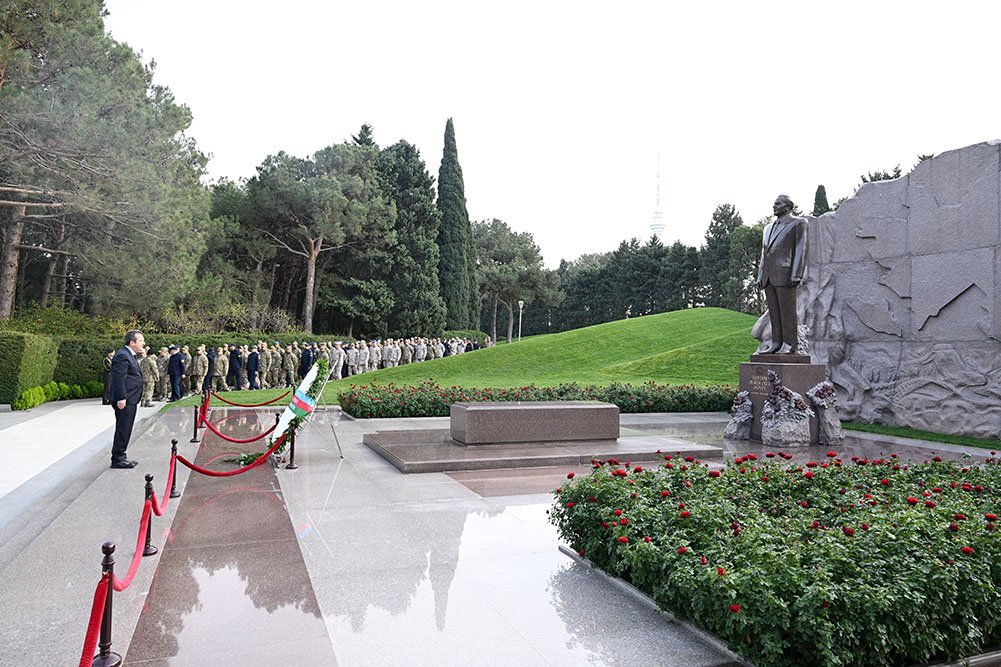 4742abc17146eb7868a026f1a1daa483